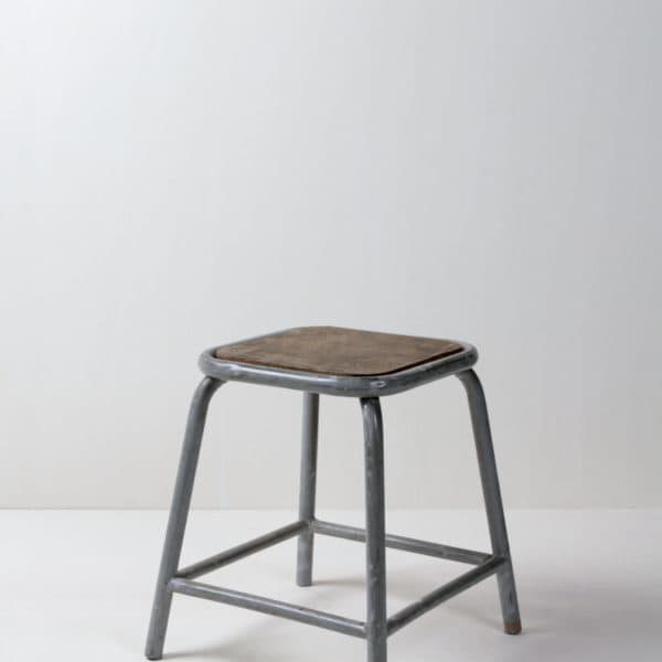 Industrial Metal stool, rental furniture, Berlin, Hamburg, Cologne, Mullca France