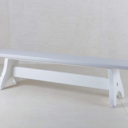 Wooden Bench Ricarda | Ricarade wooden bench has a gray seat and white legs. It can comfortably accommodate three to four people. Ricarda is ideal for wedding ceremonies and all out and indoor events. | gotvintage Rental & Event Design
