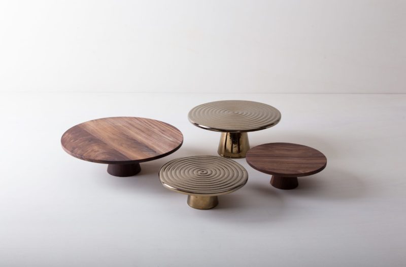  | The noble wooden cake stands Leonor in Wabi-Sabi style are perfect for presenting and serving cakes, cupcakes, sushi and other specialties. They are made of selected walnut wood and coated with beeswax, naturally food safe.
This cake stand is available in different sizes and also as the same model Alba made from  terracotta, this is covered with shiny lacquer. They can be wonderfully combined and varied. | 