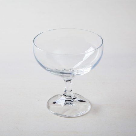 Champagne Coupe Alberta | 1970s champagne coupe you can rent this champagne coupe for champagne or cocktails. Of course you can also simply drink soda water out of it. | gotvintage Rental & Event Design