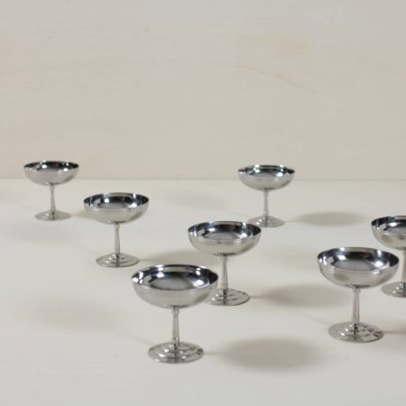 Ice coups vintage Lima | Elevate your event with our French "Lima" vintage stainless steel ice cream coups. Timelessly elegant and versatile, these coups add sophistication to weddings, dinners, and catering affairs. Rent them today for a touch of classic charm and a memorable dessert experience. | gotvintage Rental & Event Design
