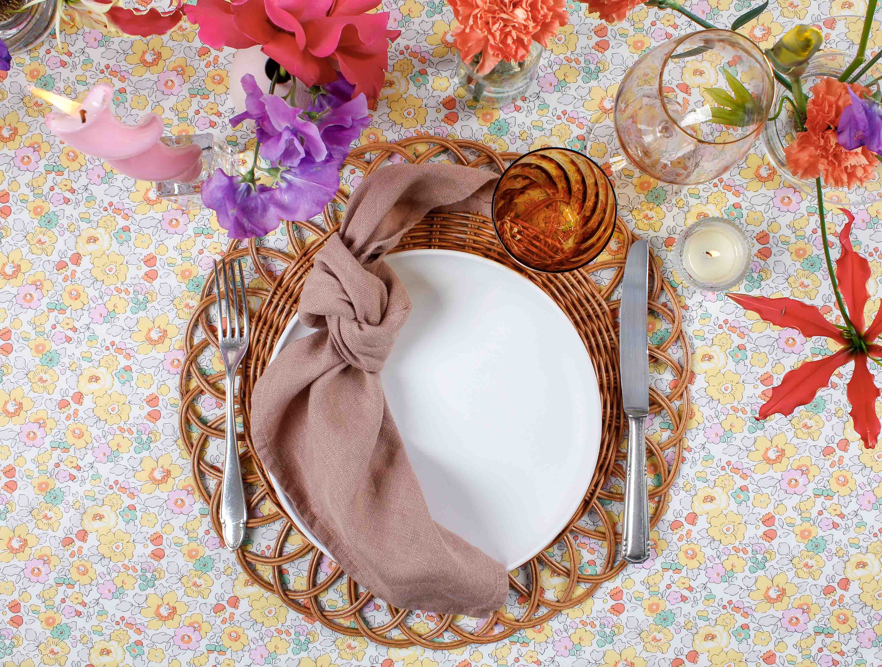 Tablescape Box Summer Blossoms | |